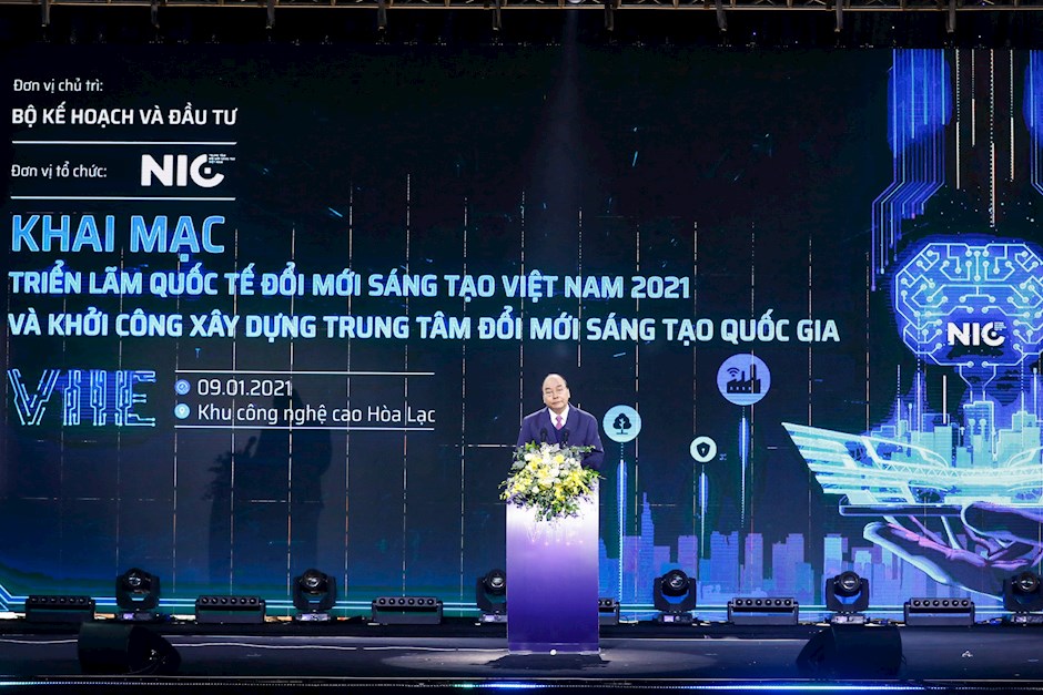 Thủ tướng Nguyễn Xuân Phúc phát biểu tại sự kiện khởi công Trung tâm Đổi mới sáng tạo quốc gia